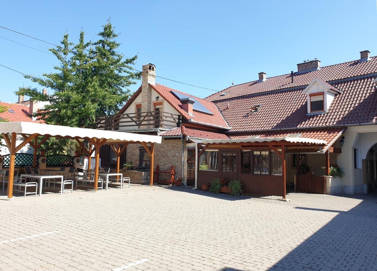 Szekszárd Nadasdi Haz المظهر الخارجي الصورة